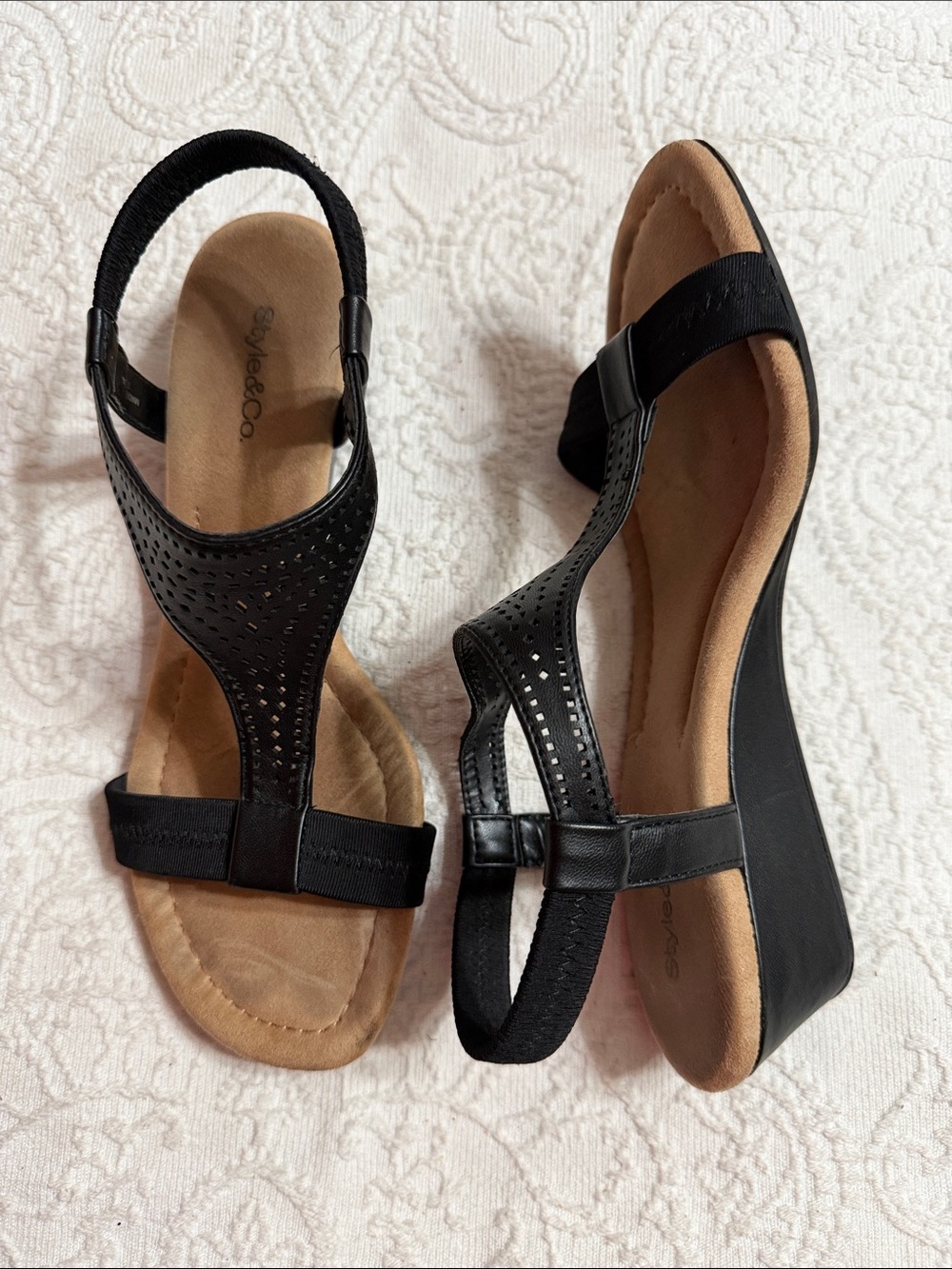 Style & Co. Size 7.5W WIDE Black Low Wedge Sandals
